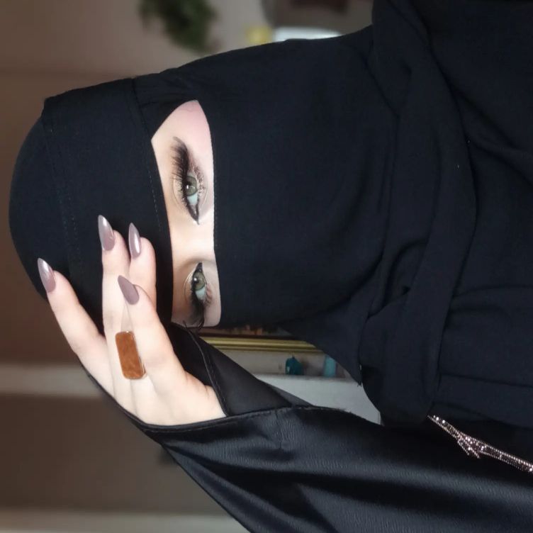الشيخه سارة 🍬🍭 from MA on Tango Live