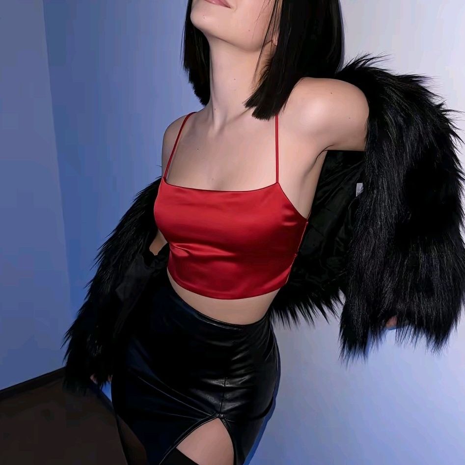 Polinaa from UA on Tango Live