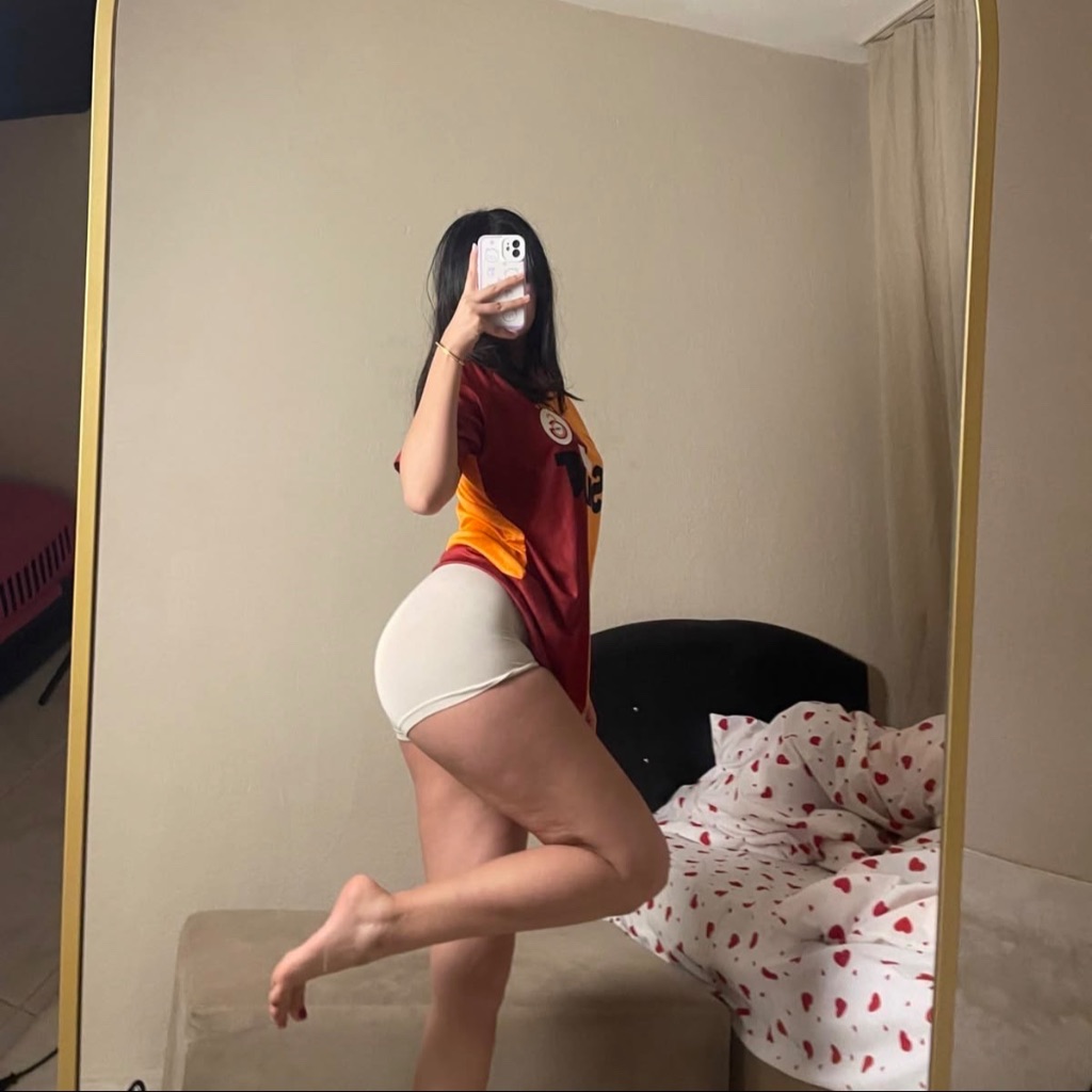 Liselibombaa on Tango Live