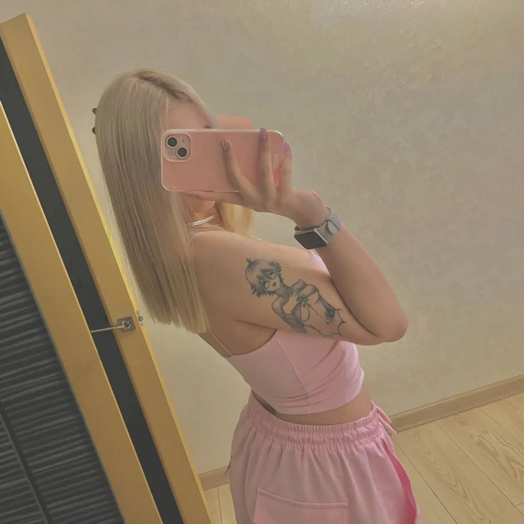 Fauna from RU on Tango Live
