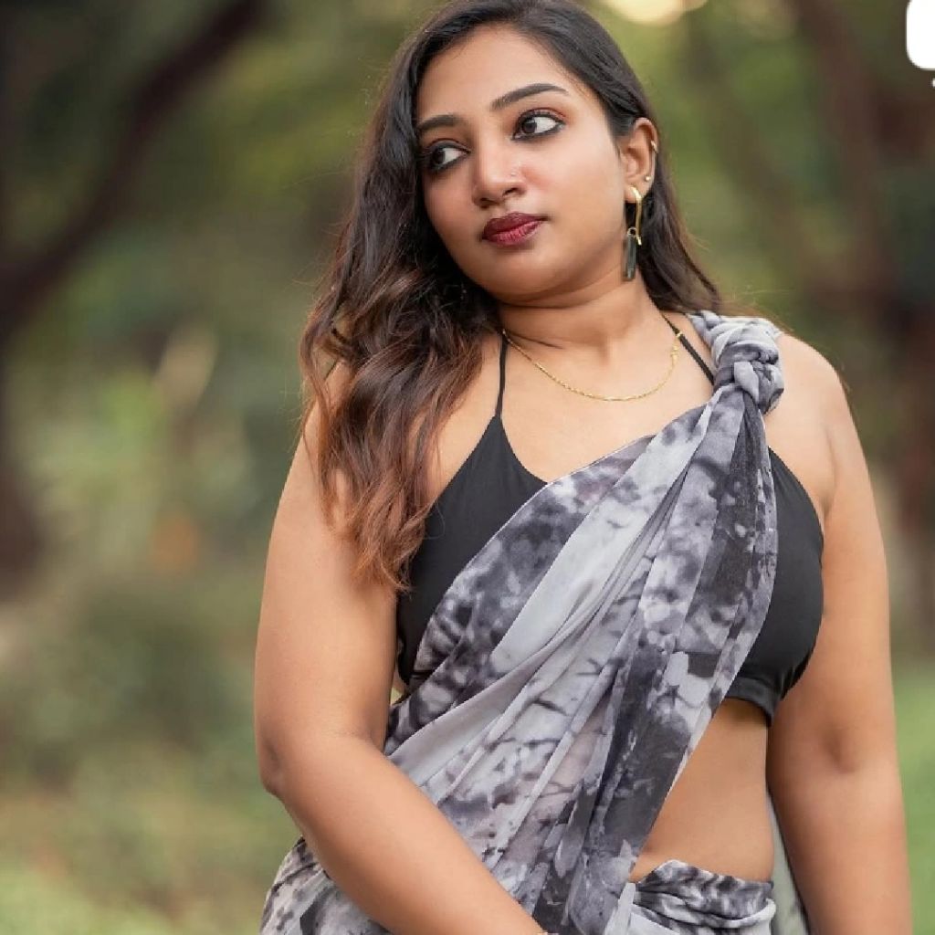 ❤️ Kavya தமிழ்💞🧚💋 from IN on Tango Live