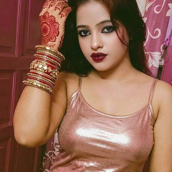 Neha from IN on Tango Live