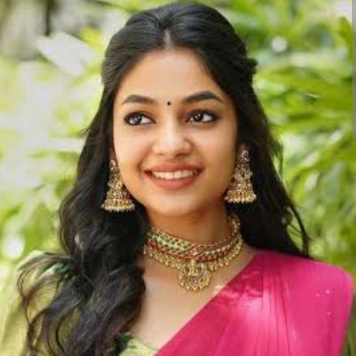 Tamil ponnu Bharathi from IN on Tango Live
