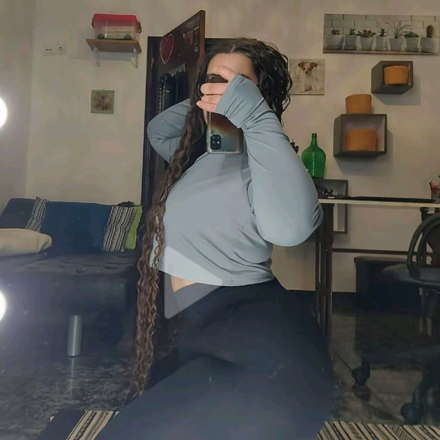 مــــــســــك 🧶💕 on Tango Live