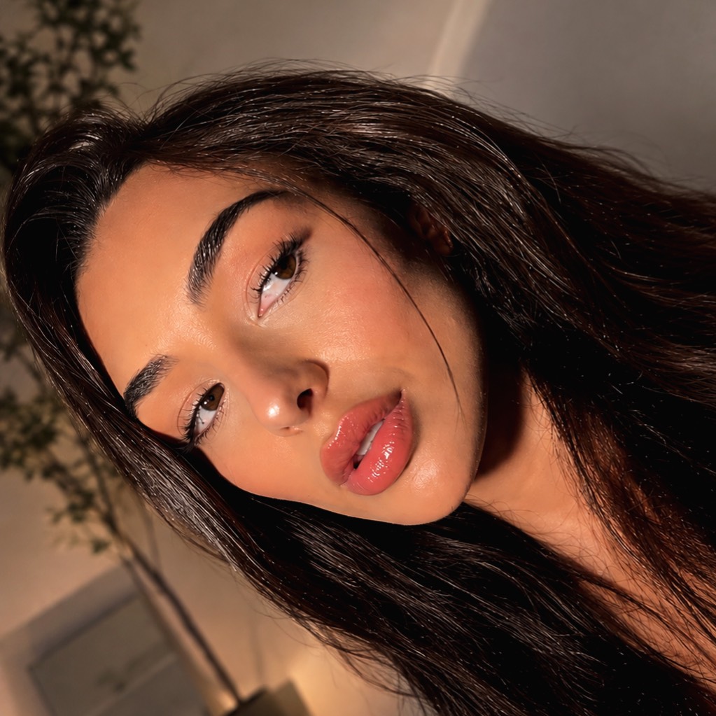 Nyxelle_m from SK on Tango Live