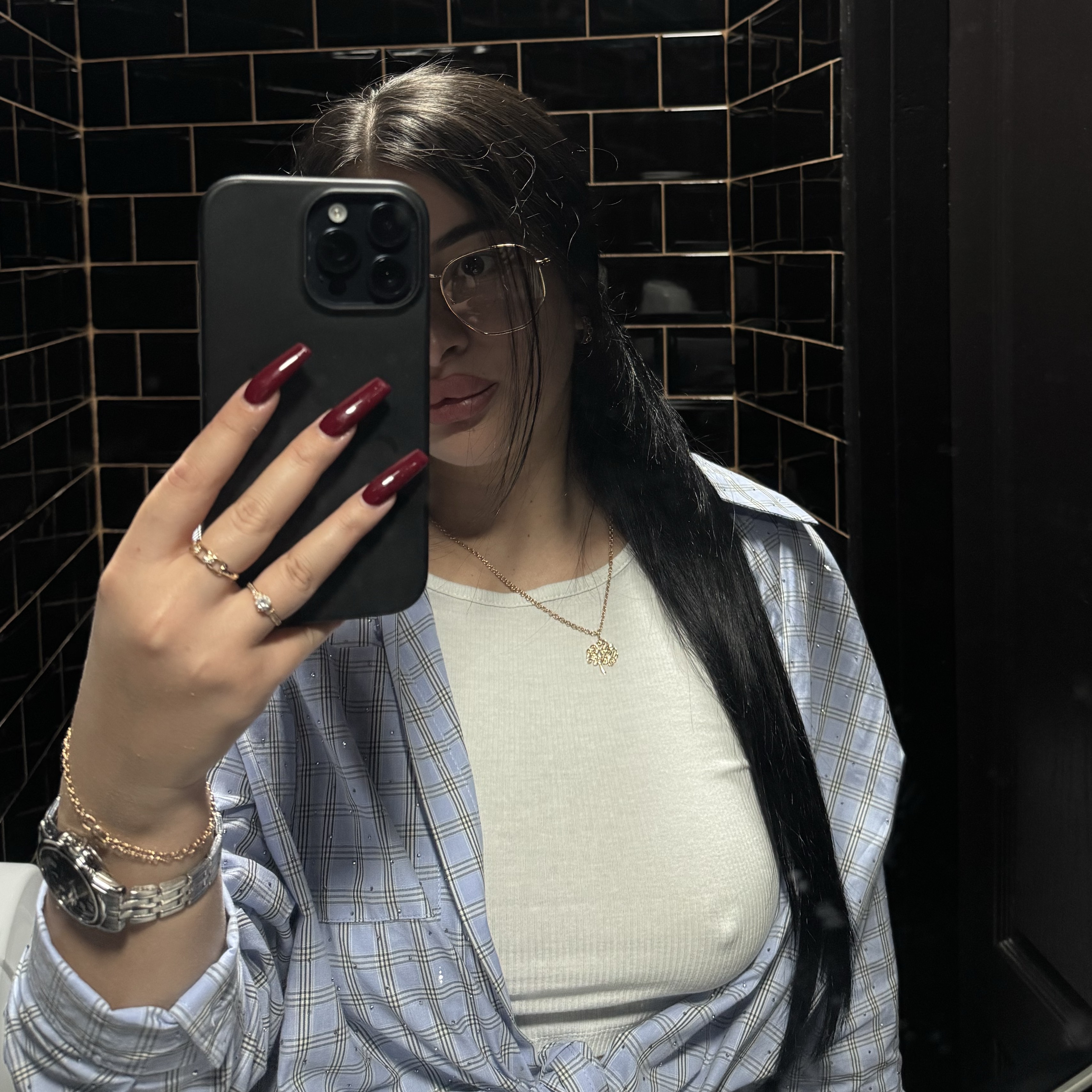 I’m Eleanor and you’re not ♠️ on Tango Live