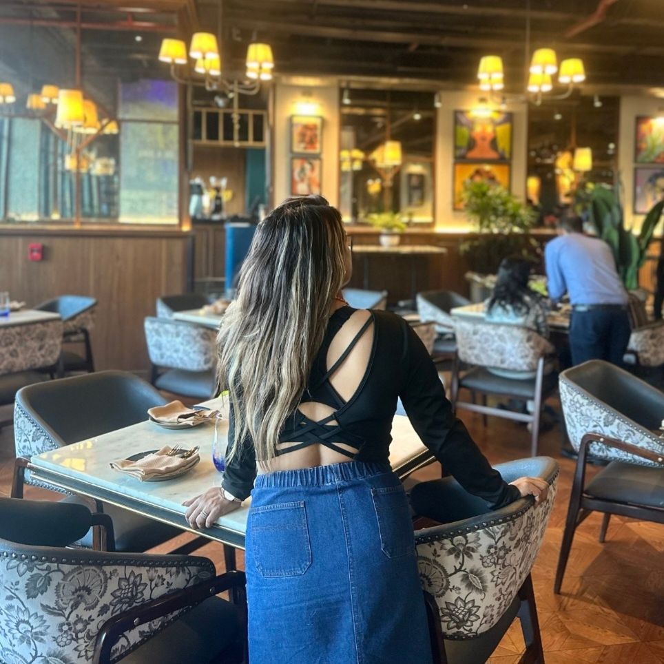 B😚L😜U😍S🍑H🧿🧿 from IN on Tango Live