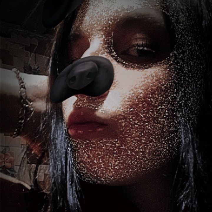 Mila from UA on Tango Live