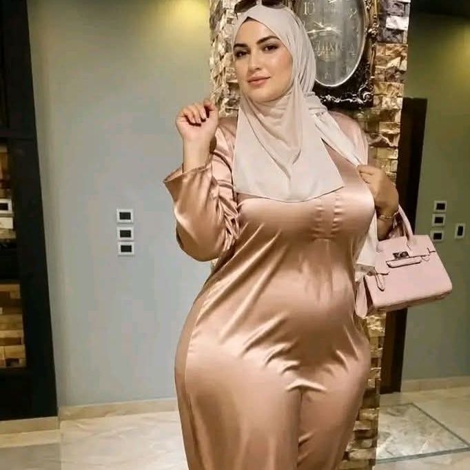 نوتيلا بلبن🐬🐬 from EG on Tango Live