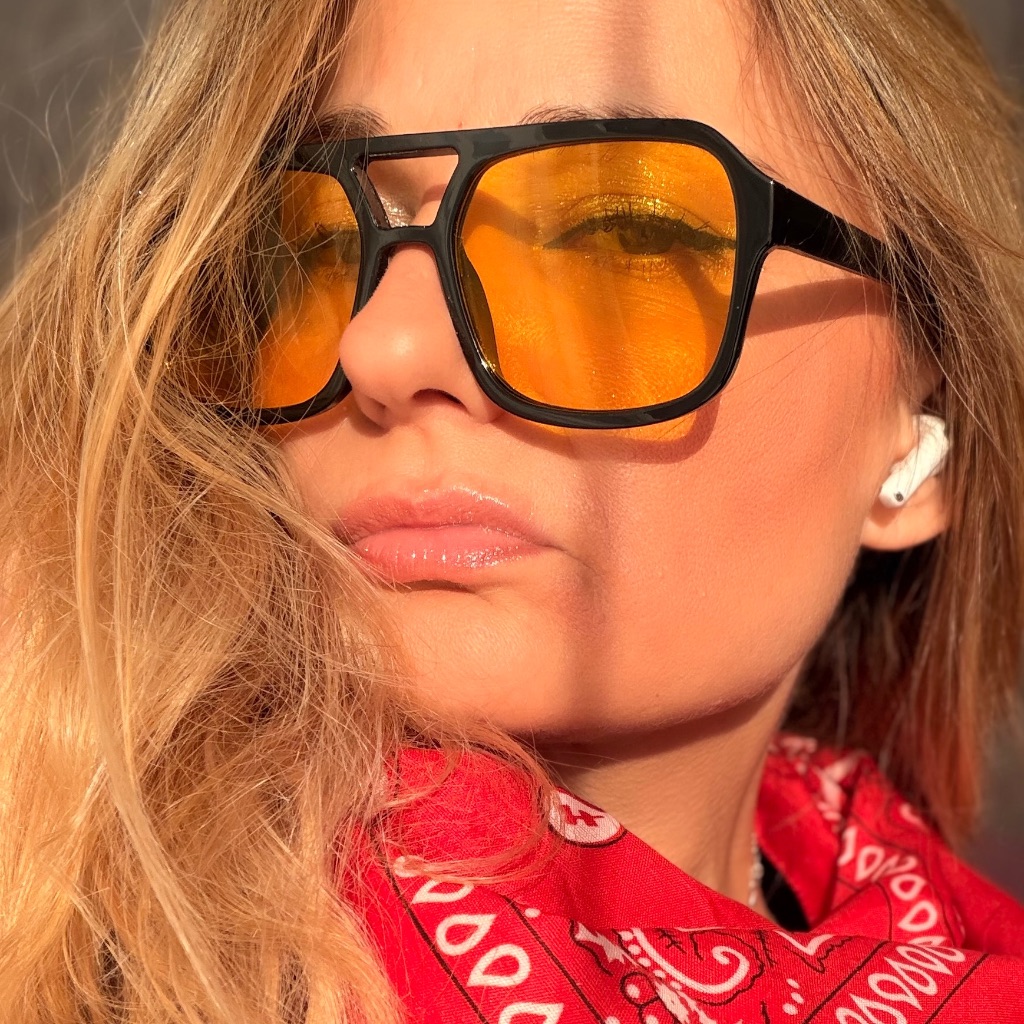 Melania1star from RU on Tango Live