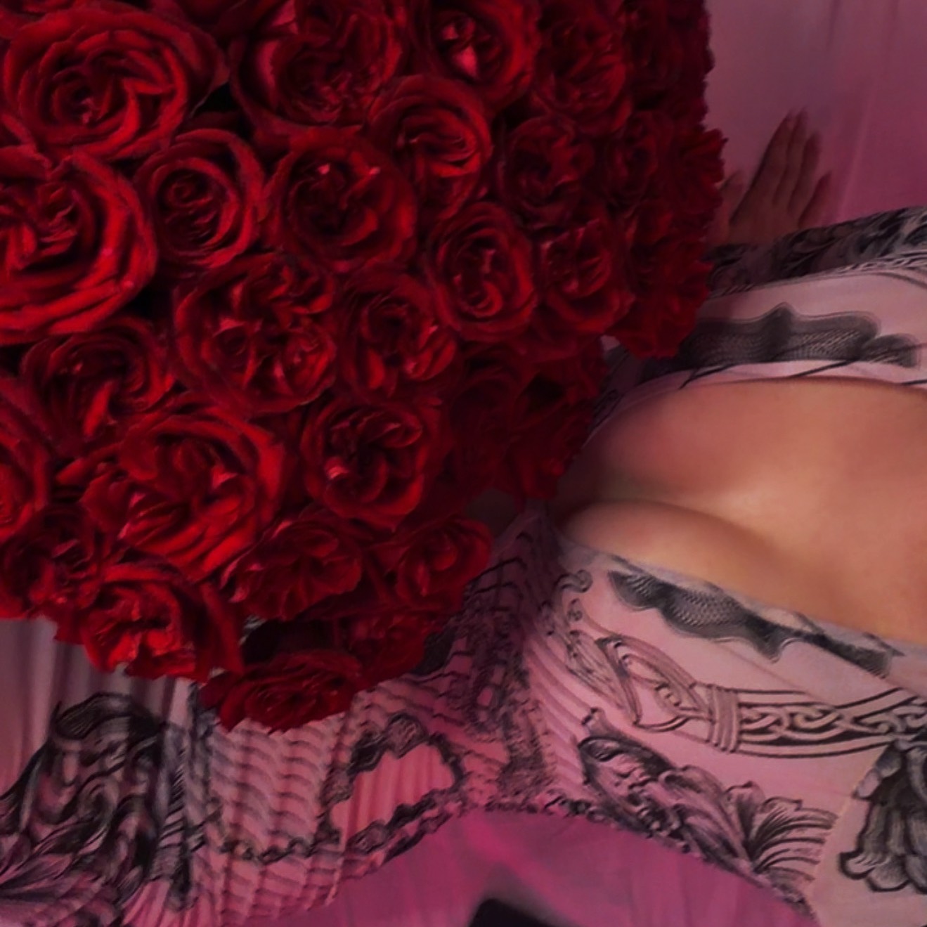 ATØM🍑𝕻𝕱 أسد from US on Tango Live