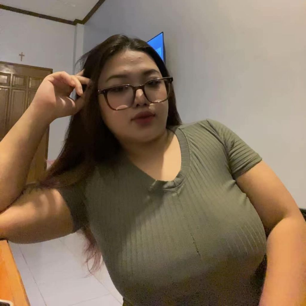 Nevayah✨ from PH on Tango Live