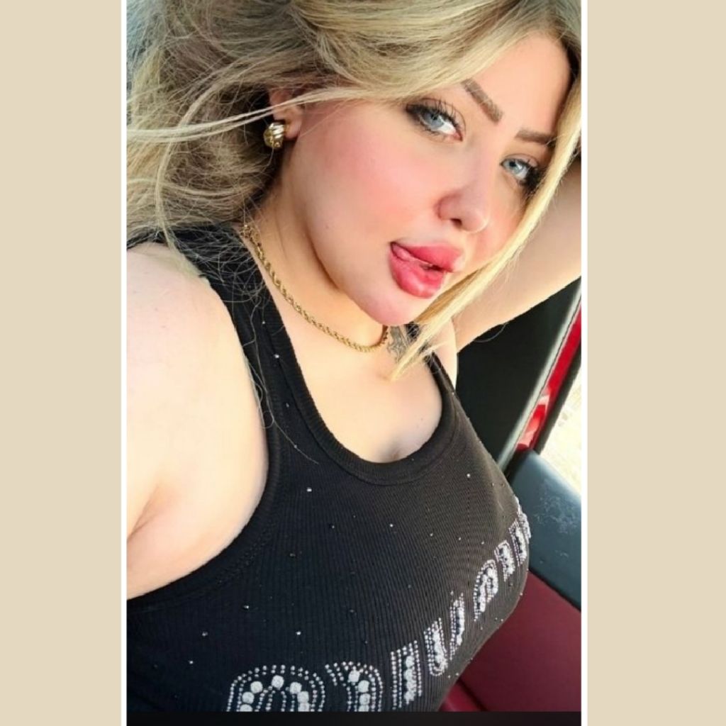بسكوتيه موووت 💋🥵 from EG on Tango Live