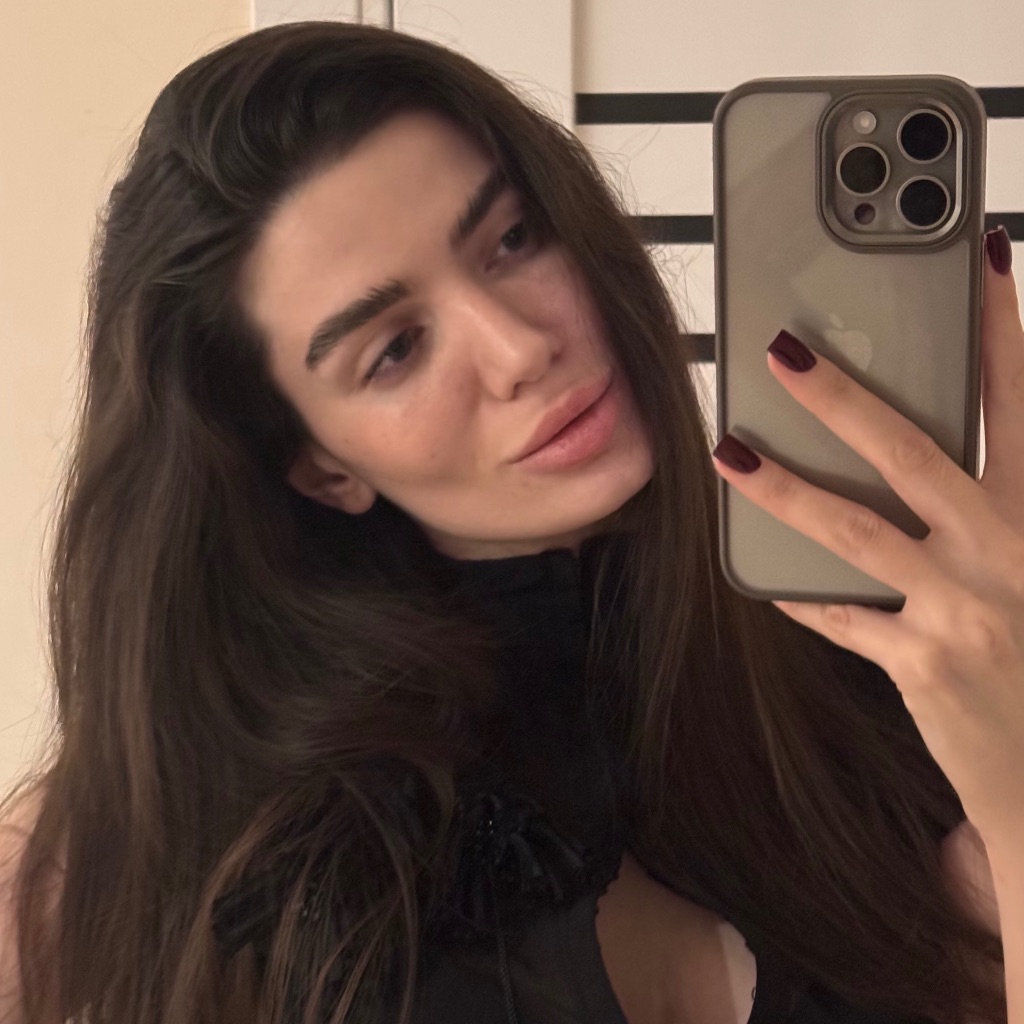 Anna 🤍 on Tango Live