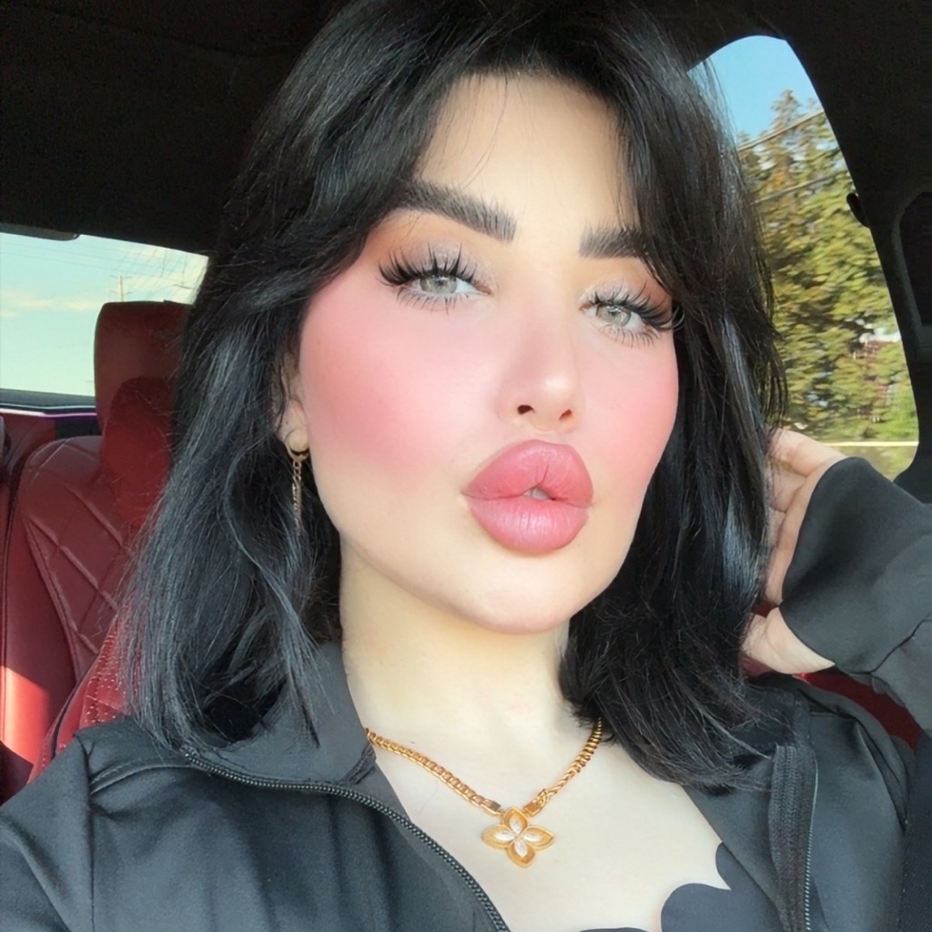 ༆ٱلْـملْڪْة َٰٰٰنـٱآيآإ ֆ༆💙🥵 from AE on Tango Live