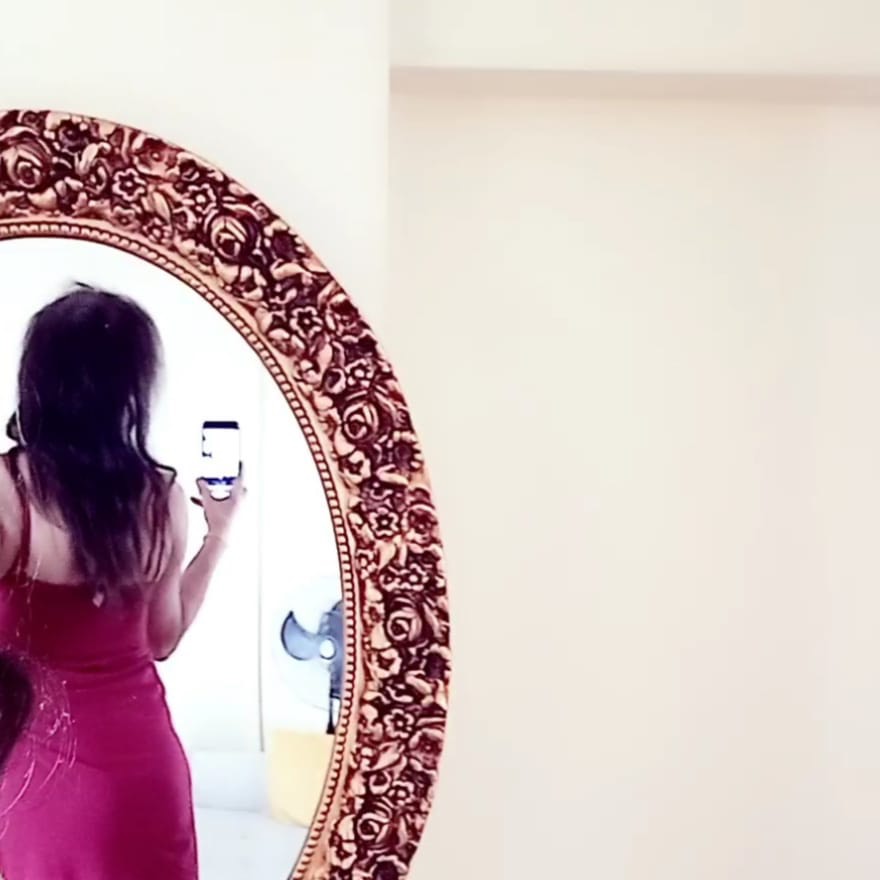 Ayselll on Tango Live